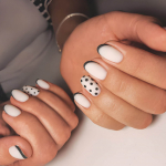 Milky French manicure: la tendenza unghie dell�estate 2026